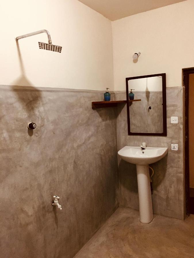 Little Lagoon Hostel อารูกัมเบย์ ภายนอก รูปภาพ