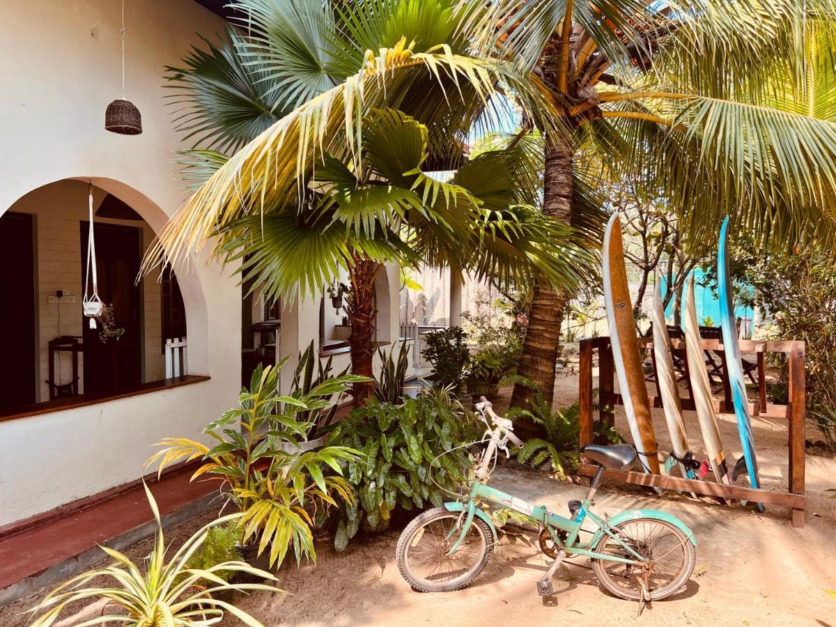 Little Lagoon Hostel อารูกัมเบย์ ภายนอก รูปภาพ